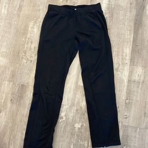 Fleece Nike therma-fit joggers. With pockets